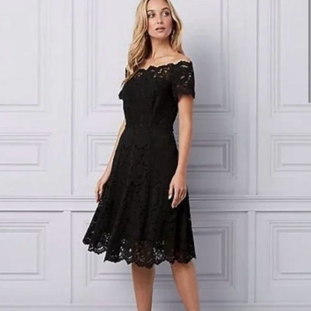 le chateau black lace dress - Picture 3 of 8